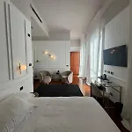 호텔 Rechigi Park 4*