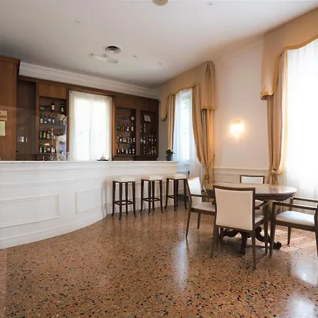 Hotel Rechigi Park 4*