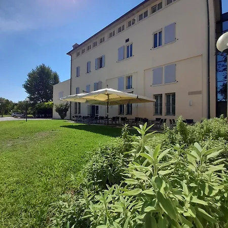 Rechigi Park Hotel