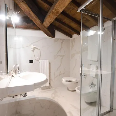 Hotel Rechigi Park 4*