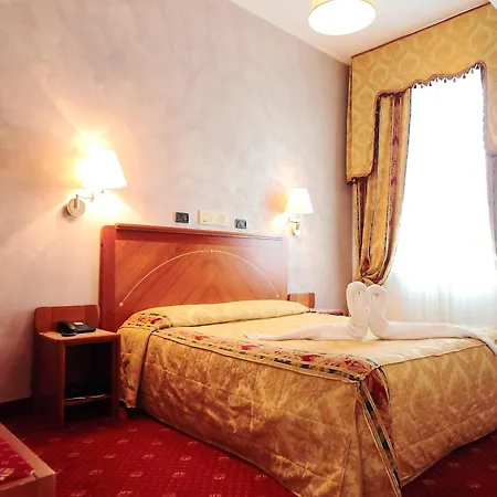 Rechigi Park 4*