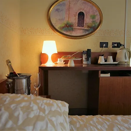 Отель Rechigi Park Модена