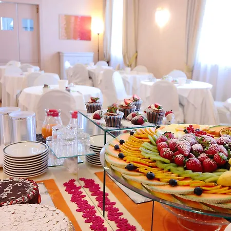 Отель Rechigi Park Модена