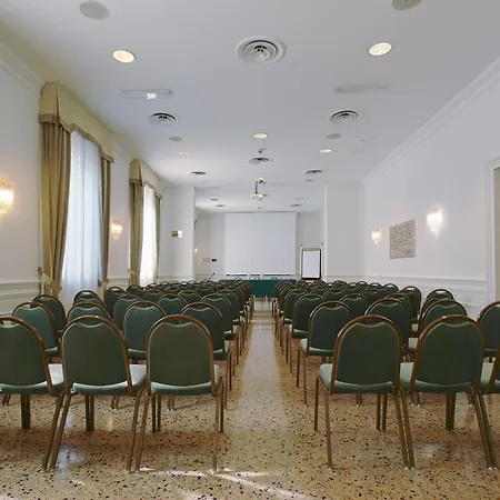 Отель Rechigi Park Модена