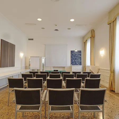 Rechigi Park Отель 4*