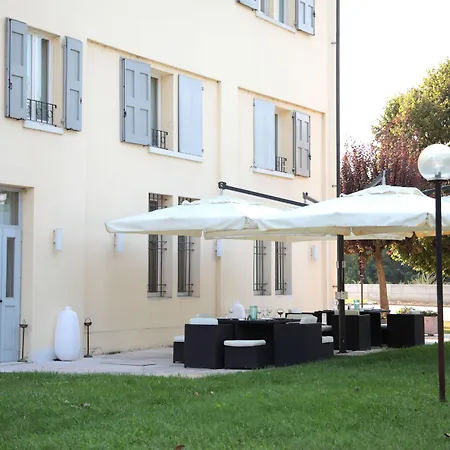 Rechigi Park Отель Модена