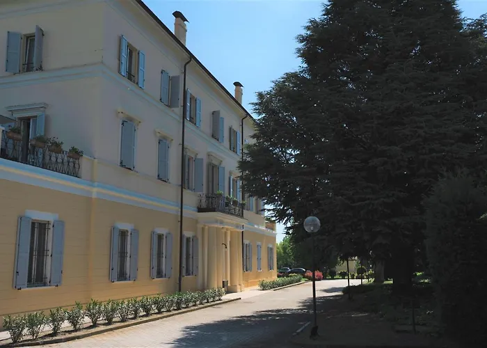 Rechigi Park 4* مودينا