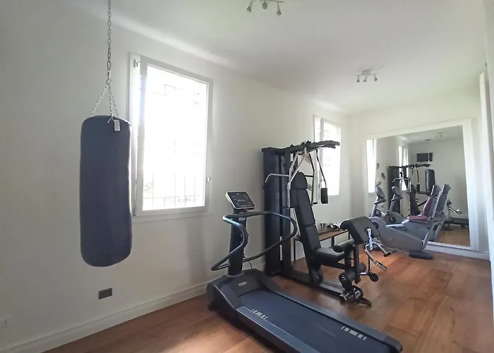 Rechigi Park فندق 4*