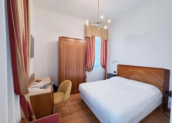 Rechigi Park 4*