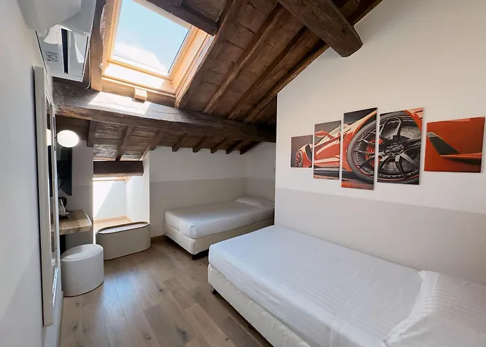 Rechigi Park فندق