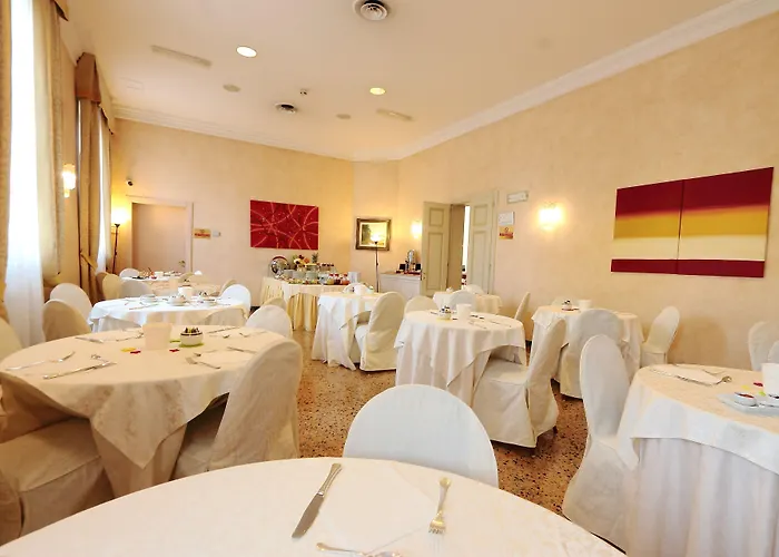 Rechigi Park مودينا