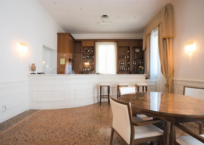 فندق Rechigi Park 4*